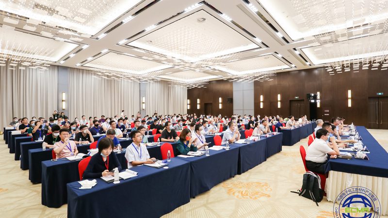 化工代理价格对比：揭秘化工新材料市场的价格奥秘