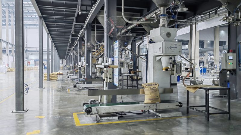 建筑用胶粘剂化工原料选材关键：性能与合规并重
